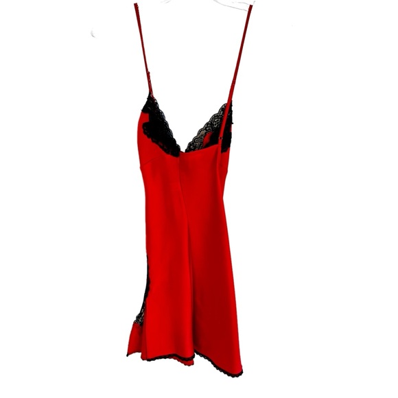 Fredericks of Hollywood Red Short Nightgown with Black Lace Size Medium - Picture 8 of 9